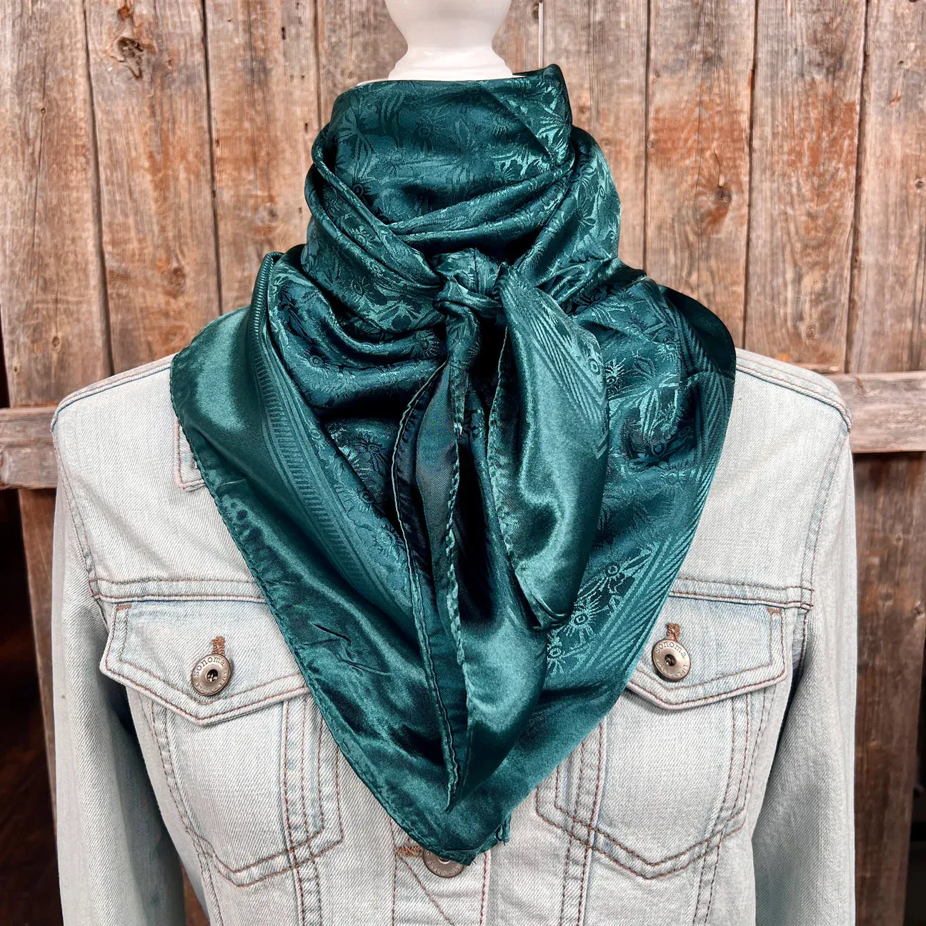 35X35 Emerald Jacquard Wild Rag