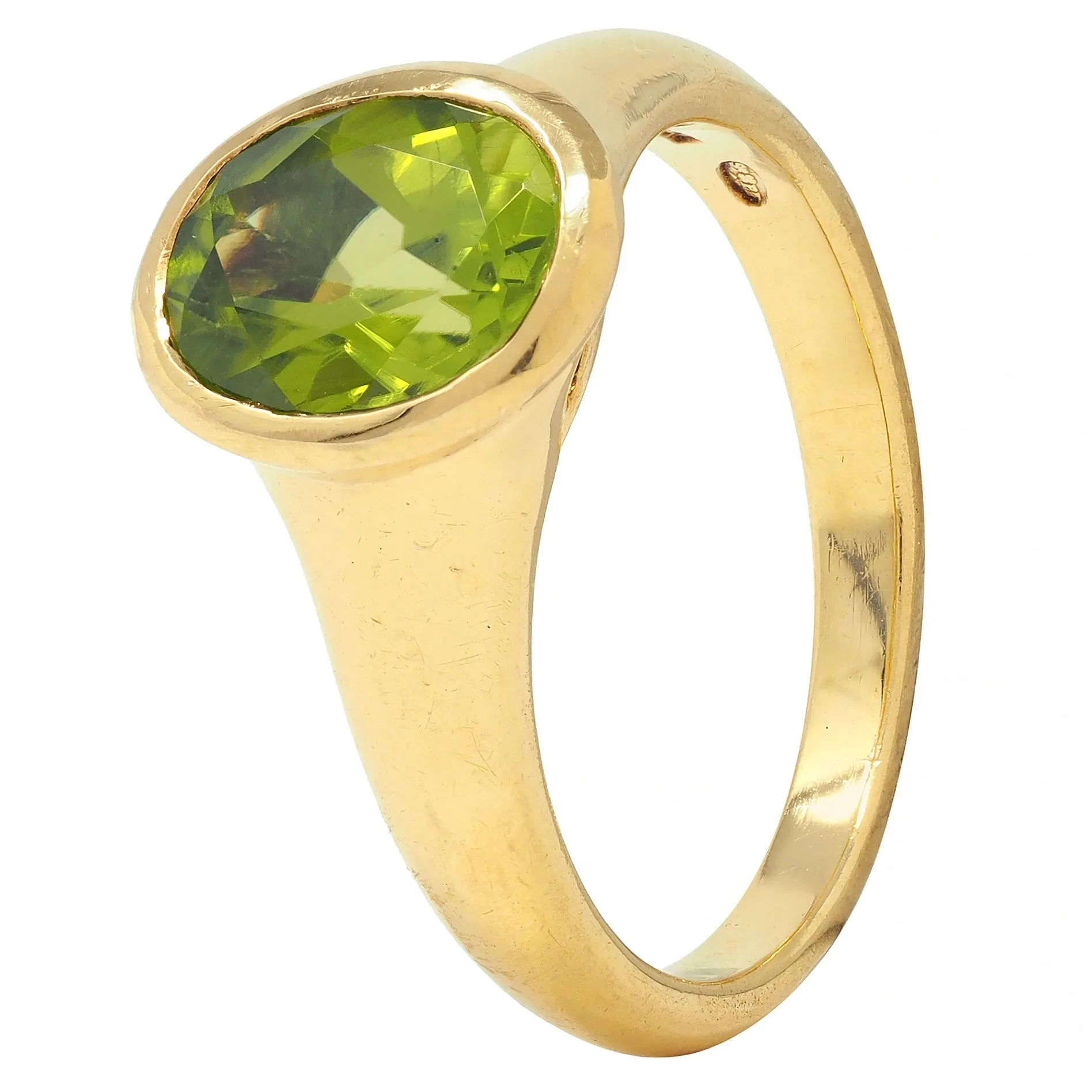 Bulgari 1990s Peridot 18 Karat Yellow Gold Vintage Bezel Ring