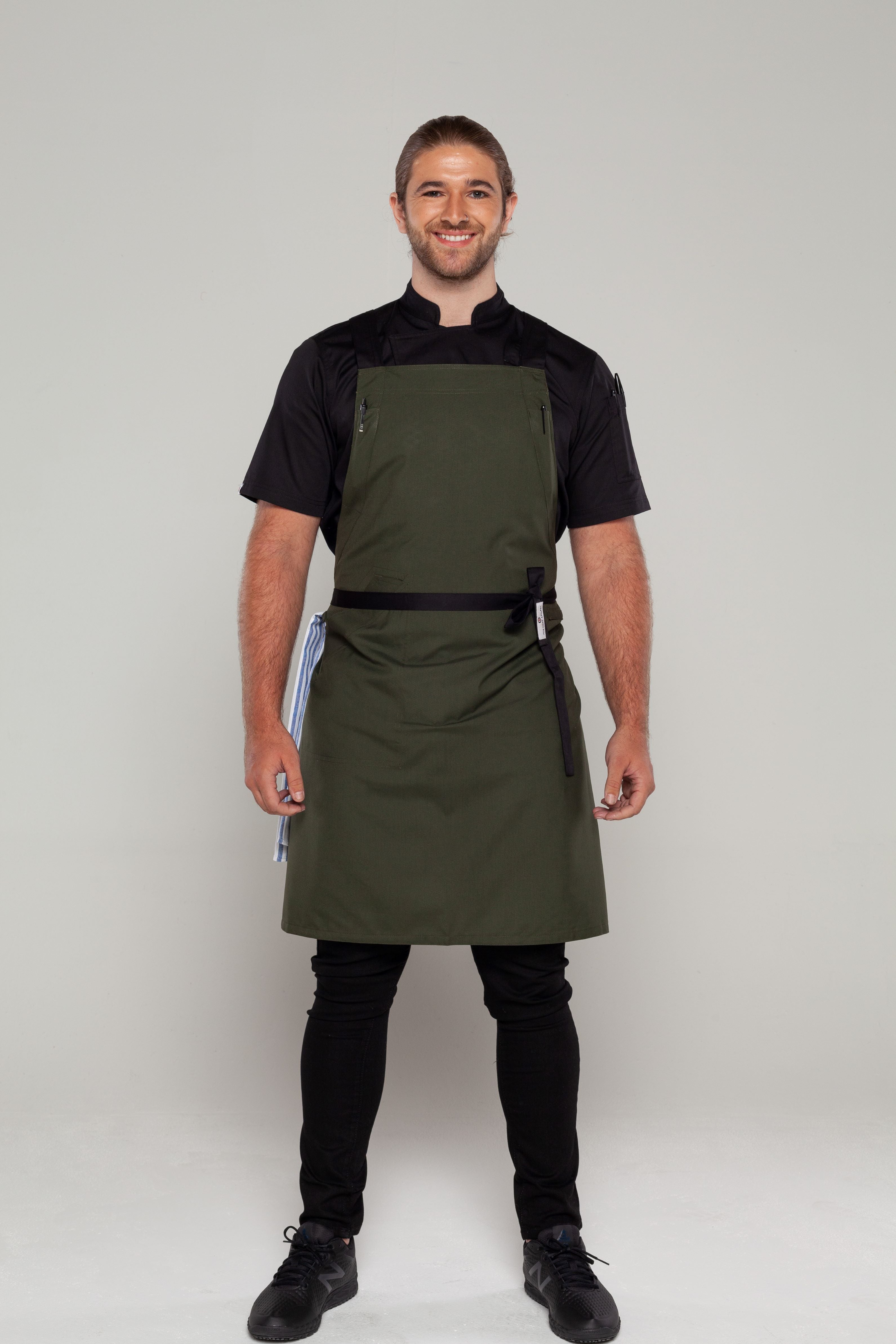 BYRON Crossover Chef apron Dark Green with black straps