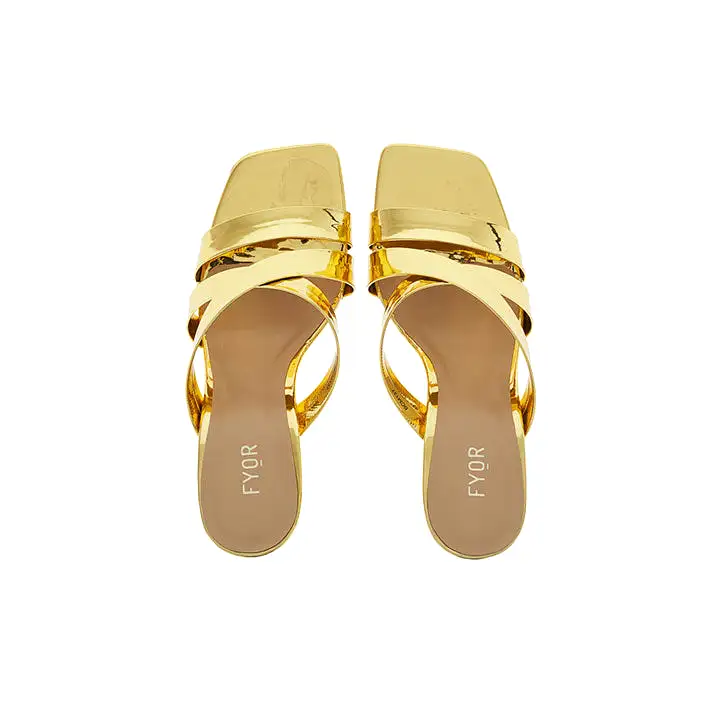 Crossover Metallic Sandal BCM 137