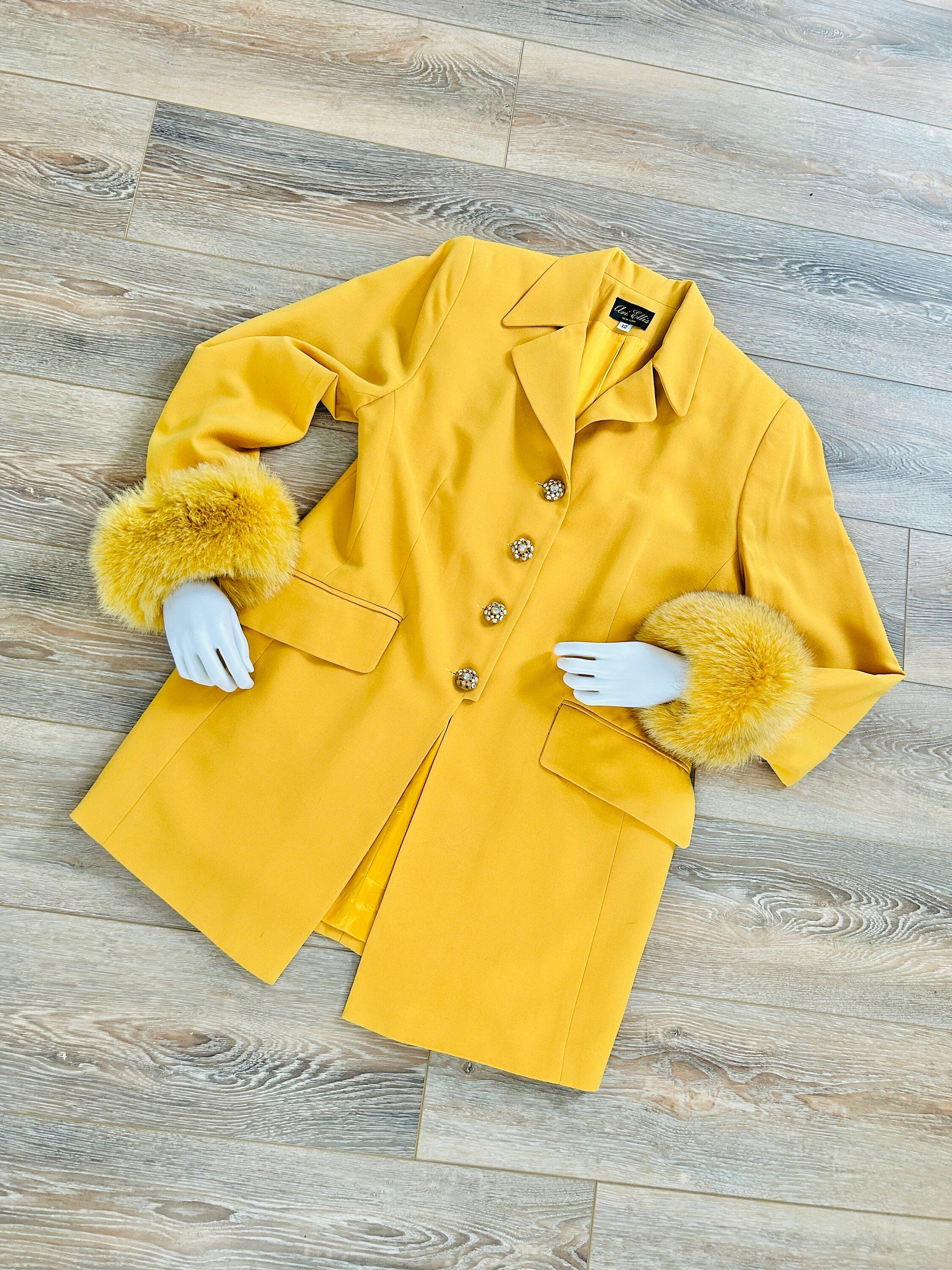 Vintage 1990s Yellow Blazer with Fur Cuffs / Vtg 90s Plus Size Blazer / Size XL