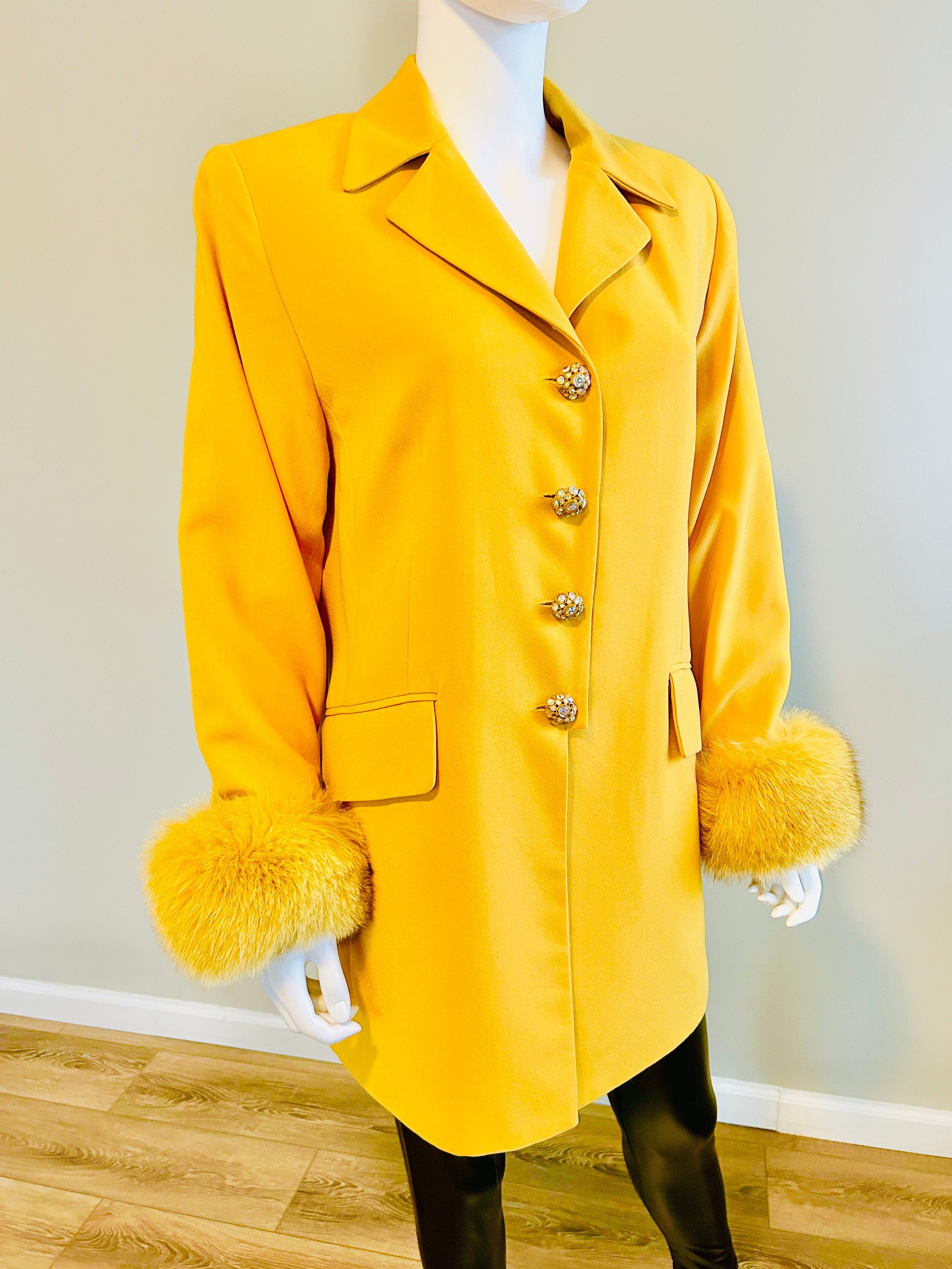 Vintage 1990s Yellow Blazer with Fur Cuffs / Vtg 90s Plus Size Blazer / Size XL