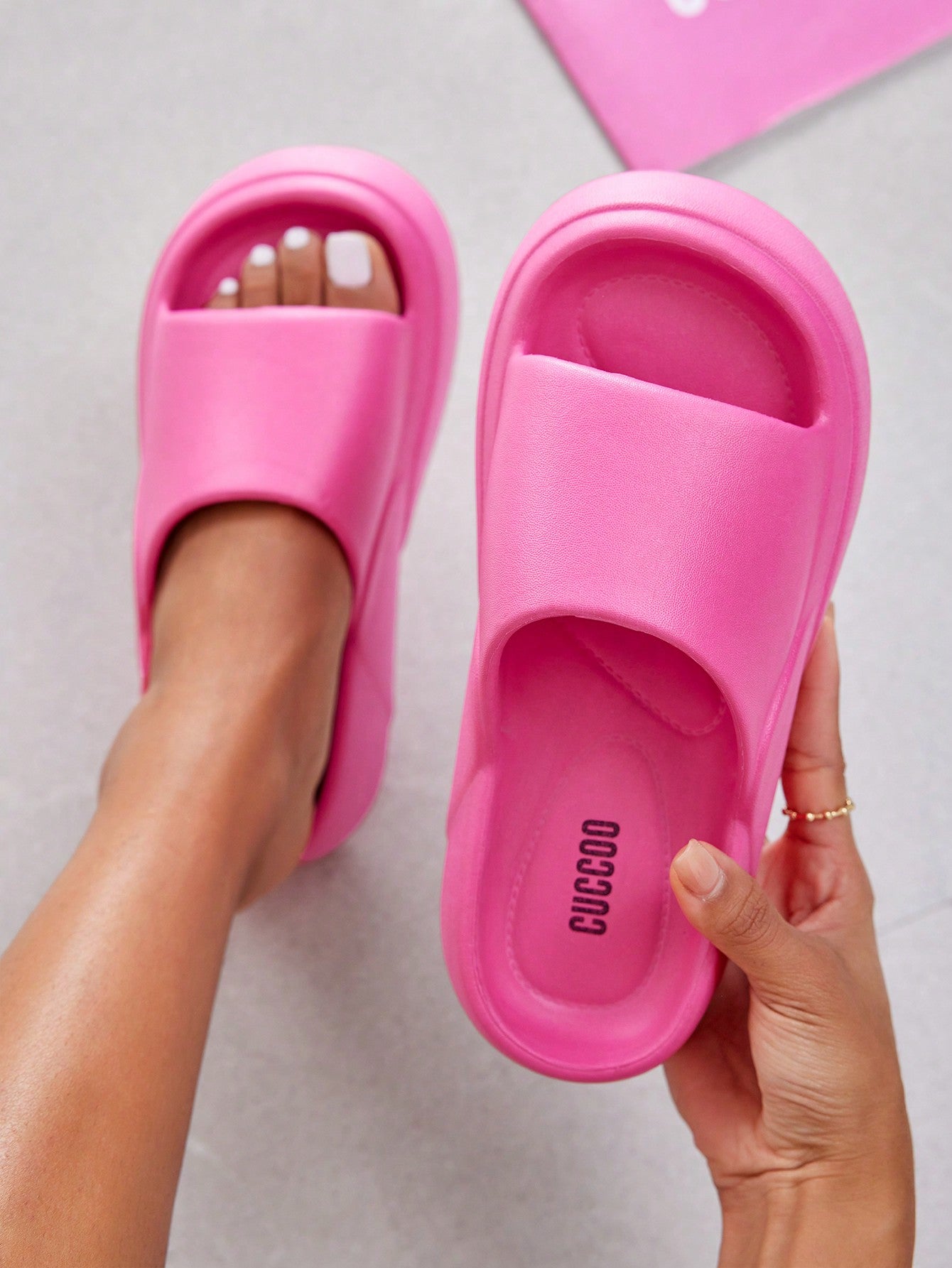 Woman Shoes Pink Fashionable Comfortable Slide Shoes For Outdoor Wearing For Spring And Summer